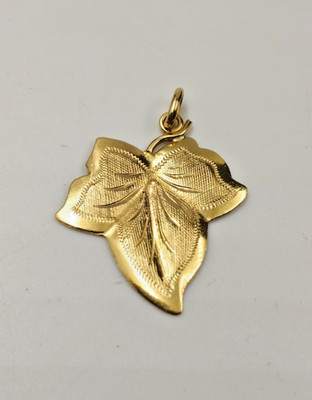 Stunning Gold Pendant 18K 18ct 750 Yellow Gold Leaf Pendant - Arezzo Italy -AF