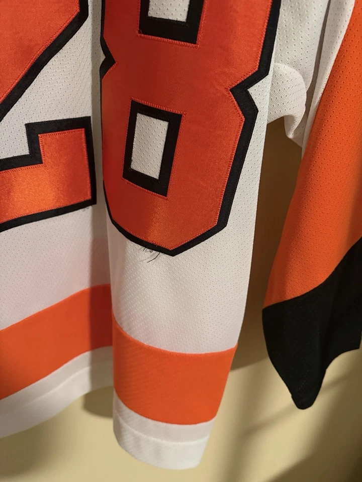 Claude Giroux 2010 Winter Classic Jersey Size L - Image 3 of 4