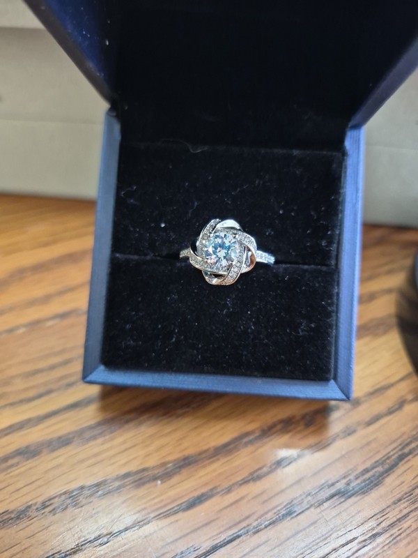 925 sterling silver ring, Moissanite Love Knot, Size 7