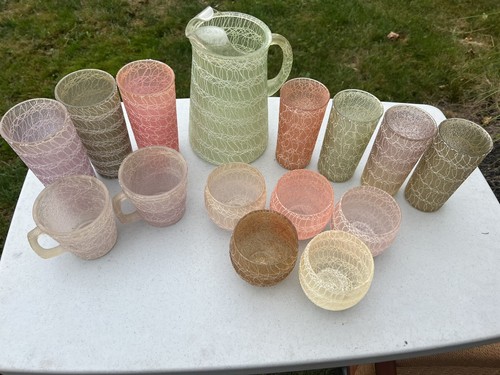 MCM Spaghetti String Drizzle Rubber 1 Pitcher 14 glasses Set Vtg Drink Glasses - Picture 6 of 12