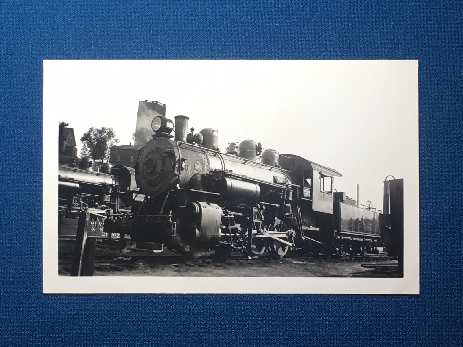 Picture 1 of 5
