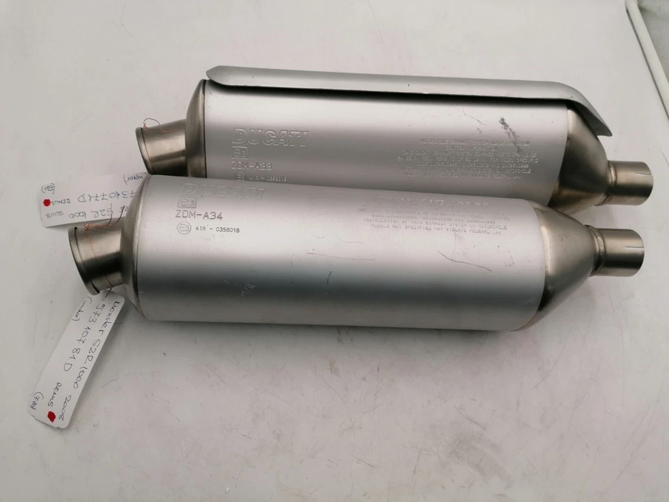 Ducati Monster S2R 1000 Exhaust Silencers Pair 57310771D 57310781D - Imagem 3 de 4