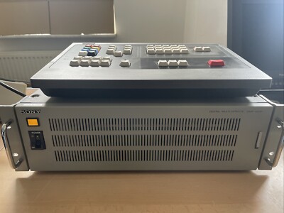 Sony DME-450P Switcher + Bildmischer Digital Multi Effects für UMATIC
