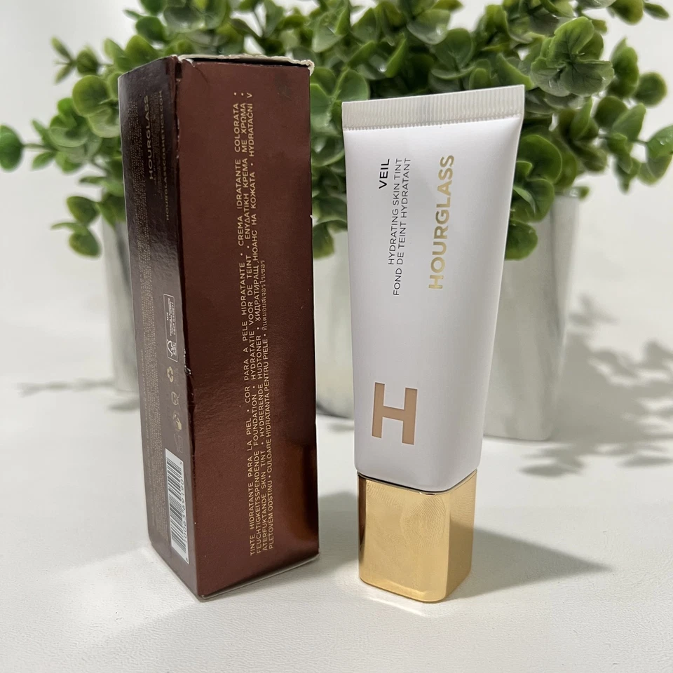 Véu de ampulheta tonalidade hidratante para a pele - 3 - 1.1FLOZ/35mL - Imagem 3 de 4