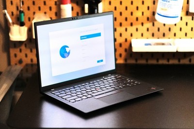 ThinkPad X1 Carbon 10th Gen, i7-1265U 10-cores, 16GB DDR5, 512GB SSD, 2.8k OLED