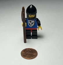 Lego CASTLE Vintage Black Falcon Knight Minfigure w/ Halberd Weapon Army Builder