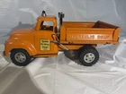 Vintage 1958 Orange Tonka STATE HI-WAY DEPT 975 HYDRAULIC SIDE DUMP Truck