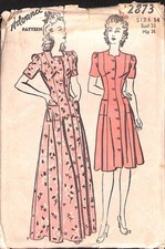 Vintage 1940s Housecoat or Dress Sewing Pattern 2873 Bust 32 UC FF