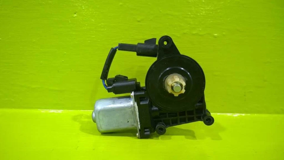 05 06 07 MOTOR VENTANA TRASERA DERECHA PASAJERO CHEVY SILVERADO 2500HD OEM 3001-29 Foto 2 de 2