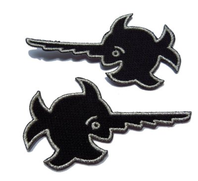 2 Aufnäher (li/re) im Bundle von Willenbrocks U-96 DAS BOOT lachender Sägefisch