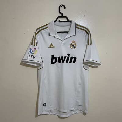 La maglia del Real Madrid 2011-2012 presentata ufficialmente