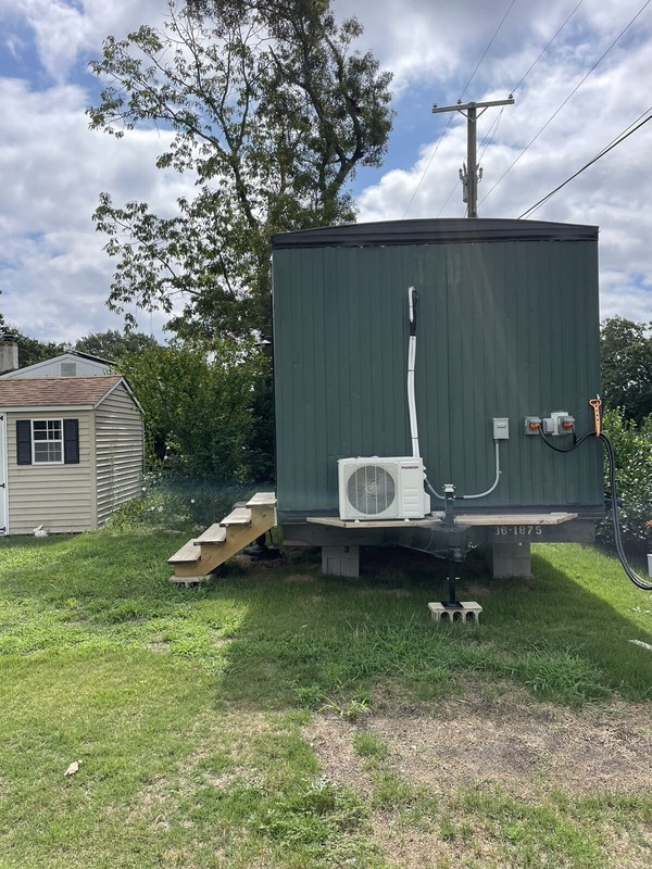 Tiny House on Wheels with Tow Hitch. 10'x35'. Completely redone. A must see.  - thumbnail 8