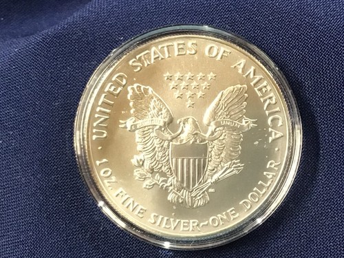 1992 American Silver Eagle Brilliant Uncirculated One Troy Ounce .999 Fine - Picture 7 of 8