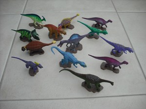dinosaur king figures