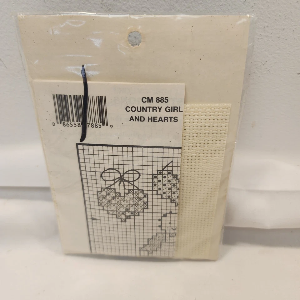 Kit de ponto cruz 1987 Dale Burdett CM 885 Country Girl and Hearts - Imagem 3 de 3