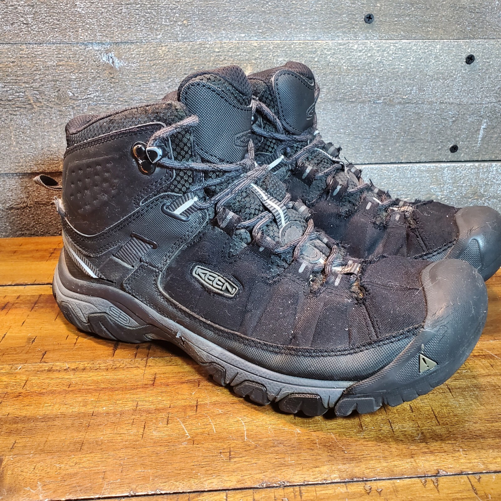 Stivali da trekking impermeabili Keen Targhee EXP da uomo 9 M in pelle nera stringati