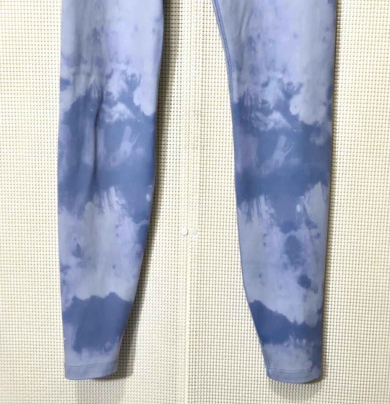 beyond-yoga olympus tie dye high waist midi 7/8 leggings