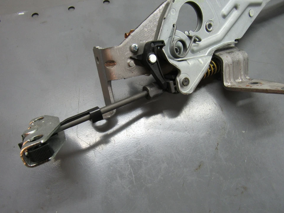 BMW M3 2010 mecanismo de freno de estacionamiento 328 335 2006-2013 OEM Foto 4 de 4