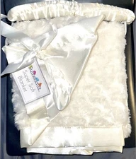 NWT Summersault Soft White Colored Baby Blanket with Satin Edge Security Lovey