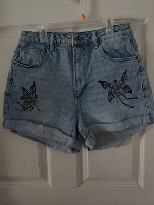 Hot Topic Woman's Shorts Size 7 Light Denim 5 Pocket Design Skeleton Butterflies