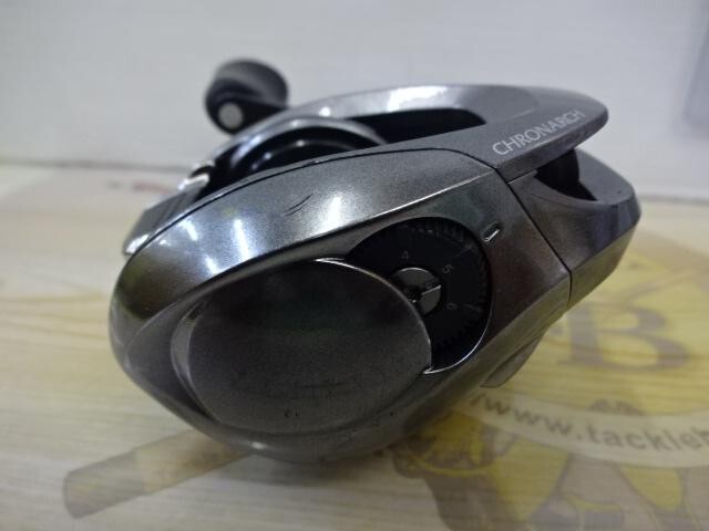 Shimano 17 Chronarch MGL 151 XG Baitcasting reel left 8.1:1