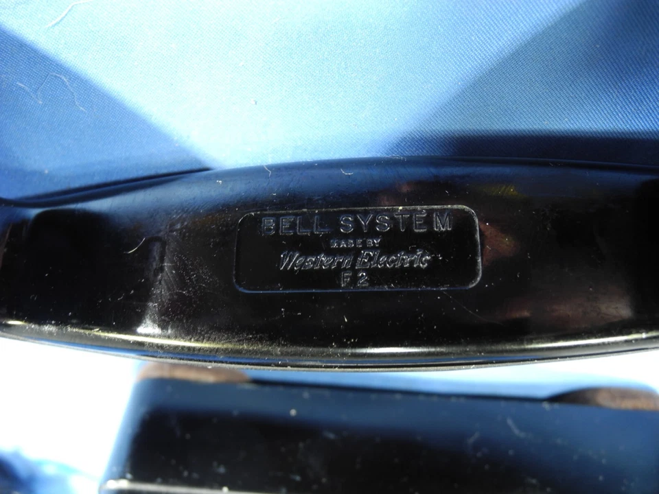 Teléfono eléctrico occidental vintage Bell System negro giratorio F2 teléfono de escritorio ** Foto 4 de 4
