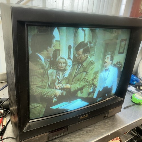 21” Osume CRT TV - Vintage Retro Gaming TV - Picture 3 of 11