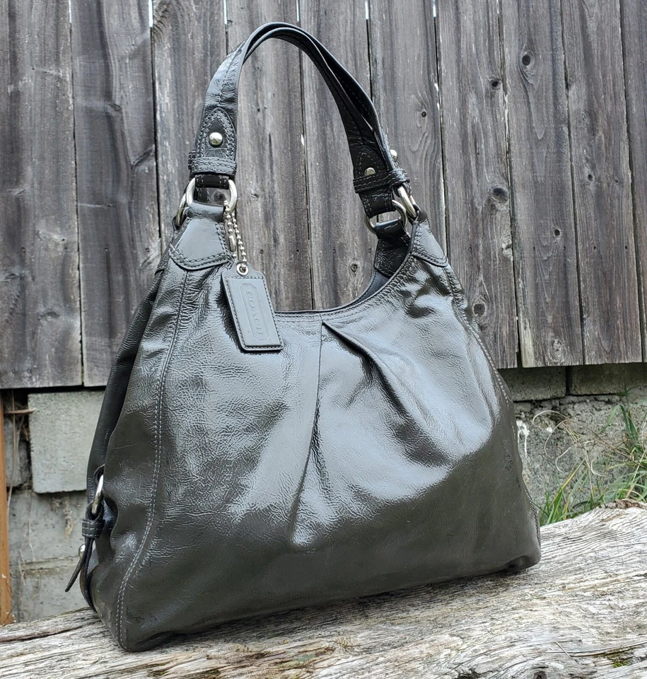 Bolso de hombro vintage Y2K Coach Maggie gris grafito charol C0982 13900 Foto 3 de 4