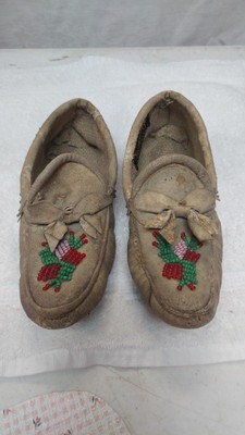 pocahontas moccasins