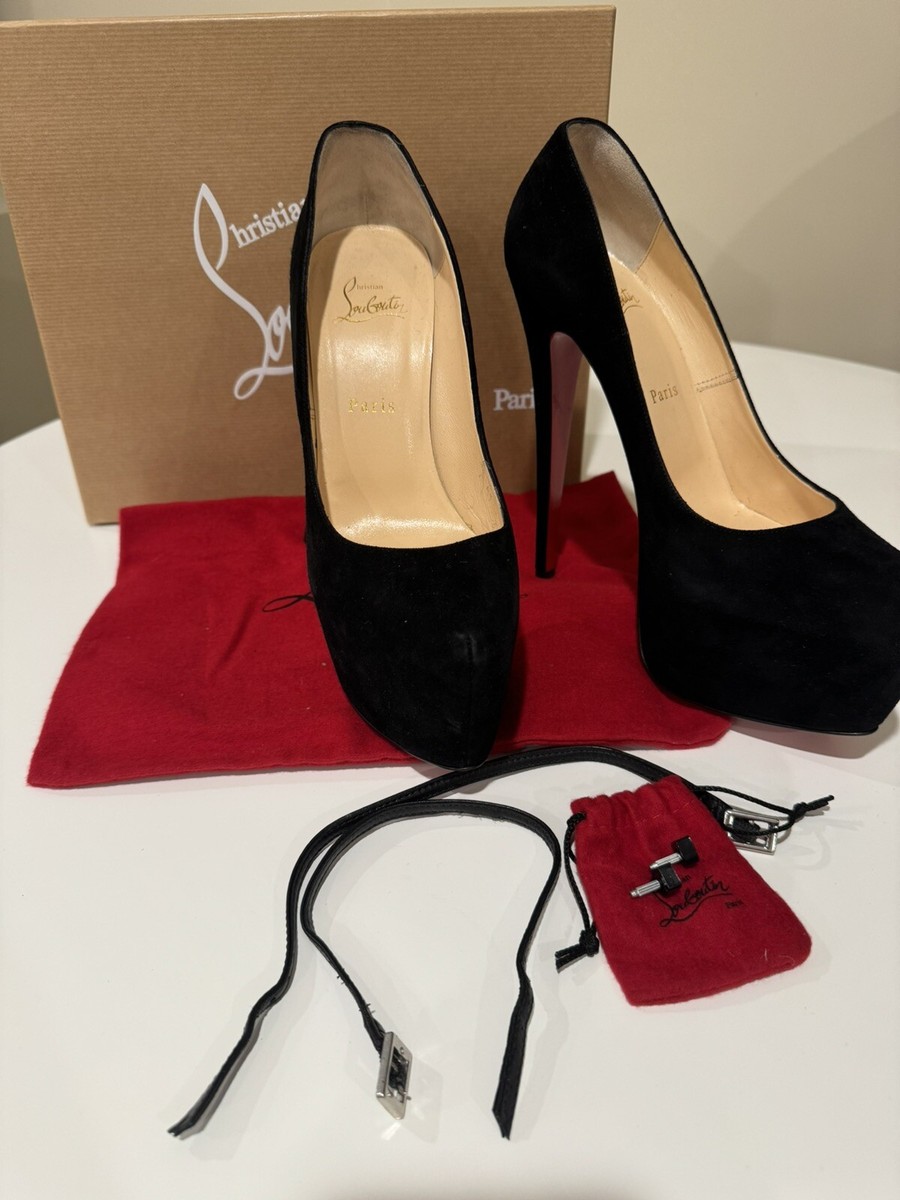 Christian Louboutin Women's Sz 40 Black Suede Daffodile 160