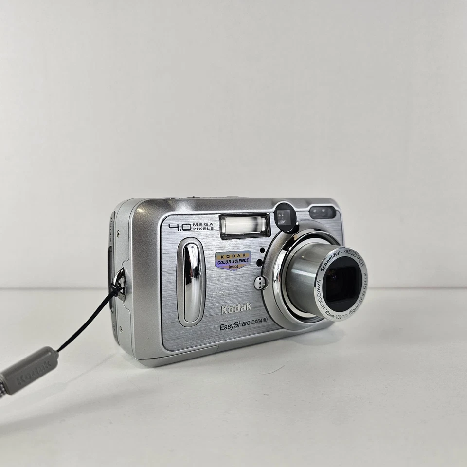 Kodak Digital Camera EasyShare DX6440 4.0MP Silver Tested Retro Digital Camera  - Image 2 of 4
