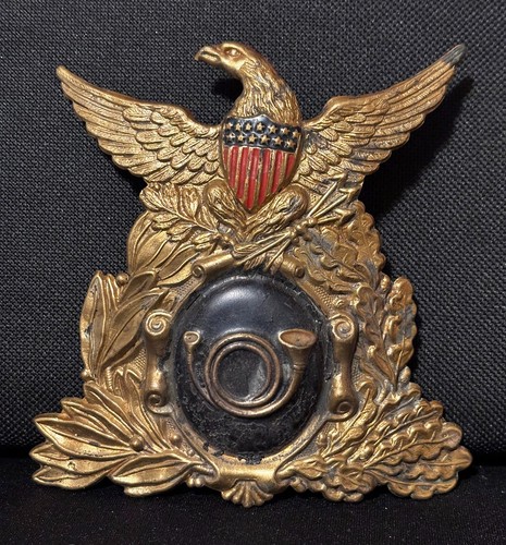 ANTIQUE MODEL 1860 US INFANTRY SHAKO PLATE - FRENCH MADE