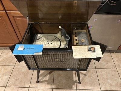 Vintage JVC Demonico International Consolette Stereo Phonograph