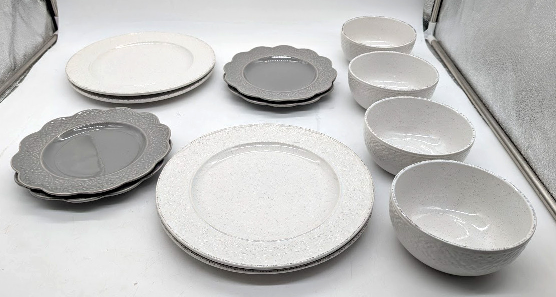 *OPEN BOX* Pfaltzgraff Gia 12 Piece Dinnerware Set, Service 