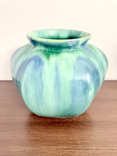Unusual Haeger Pottery #18 / 40 MADE ON SITE Aqua Blue Drip Glaze