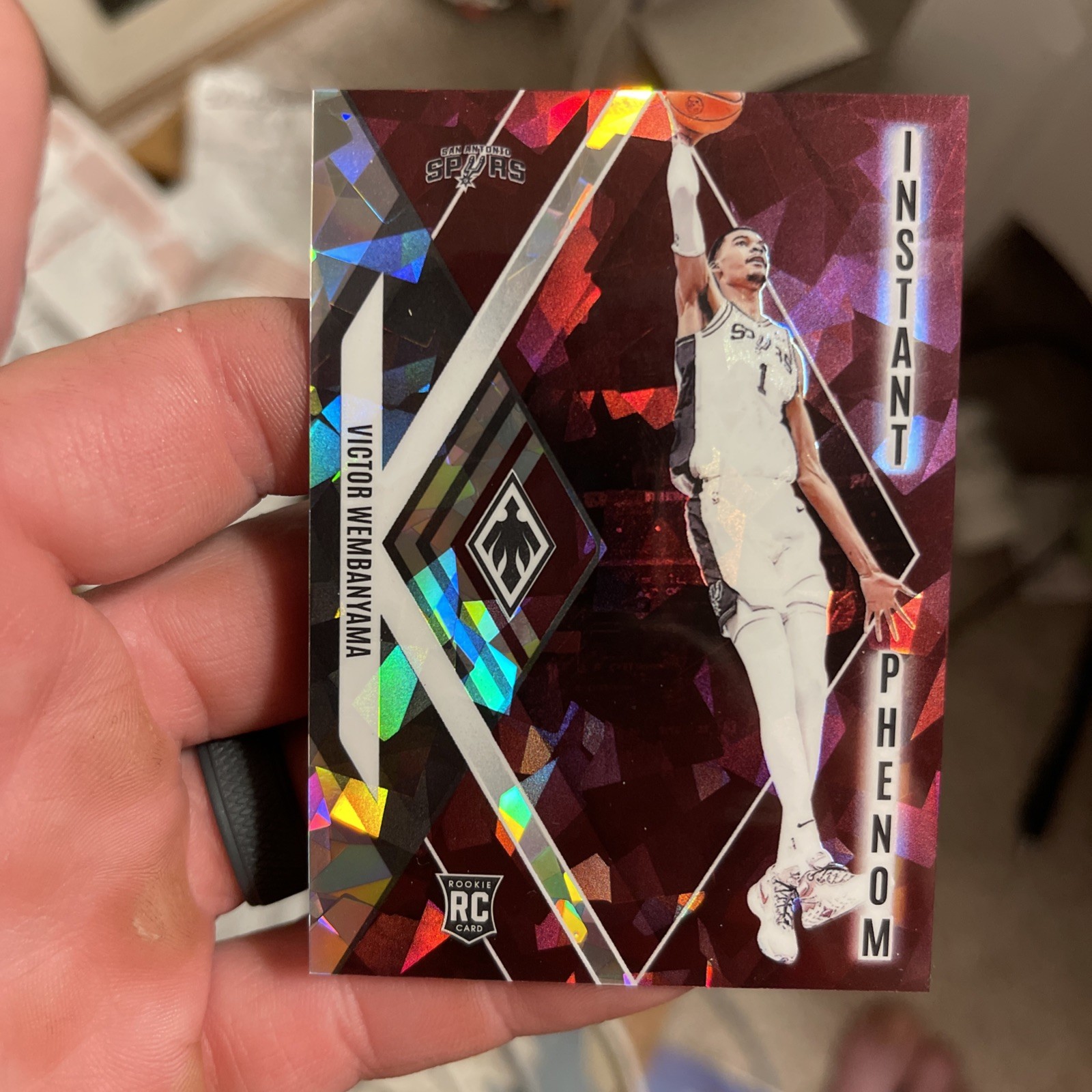 2023-24 Panini Phoenix Victor Wembanyama Instant Phenom Maroon Ice /275 RC Spurs