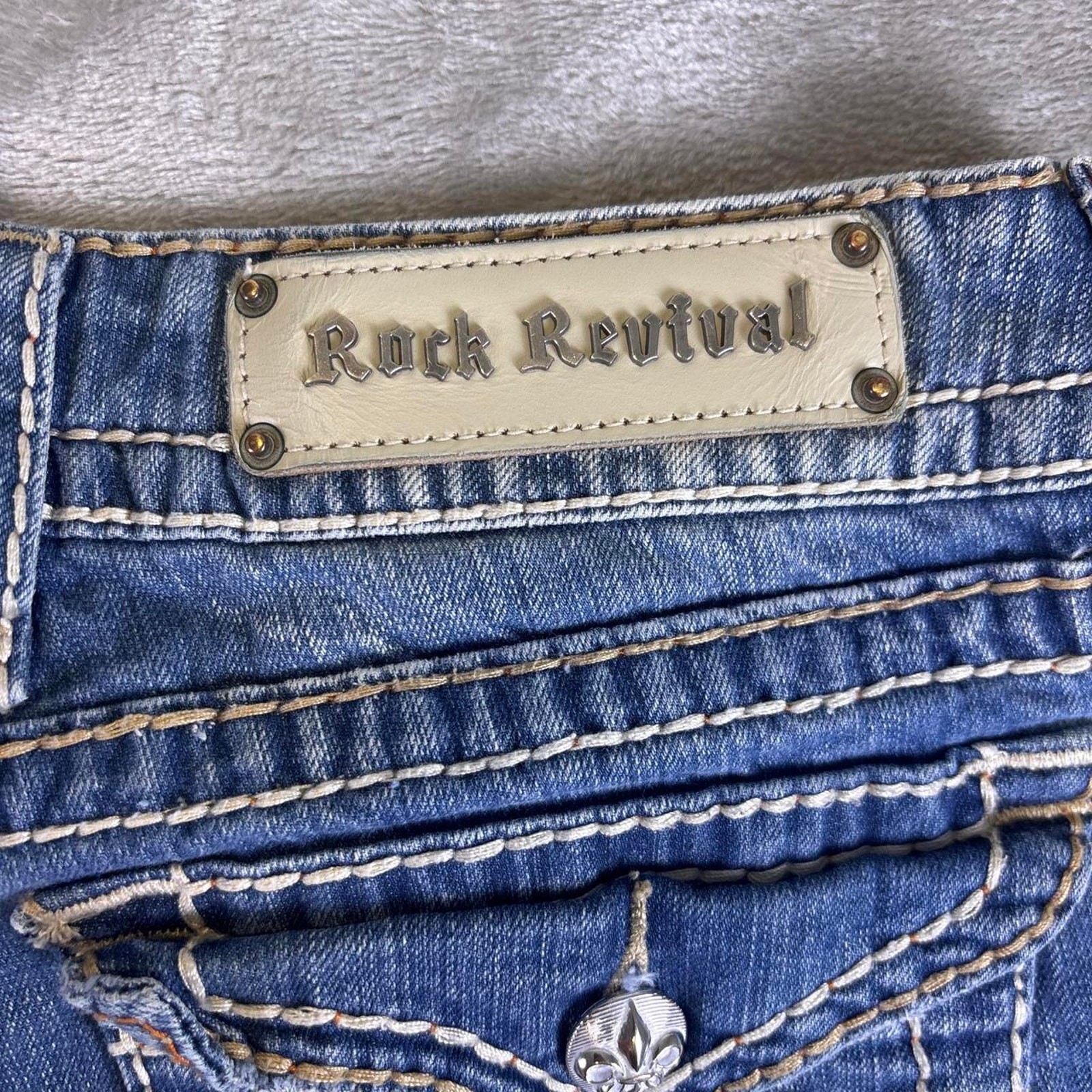 Distressed Y2K Rock Revival Noelle Bootcut Jeans Women’s Size 29 Wash Denim image 6