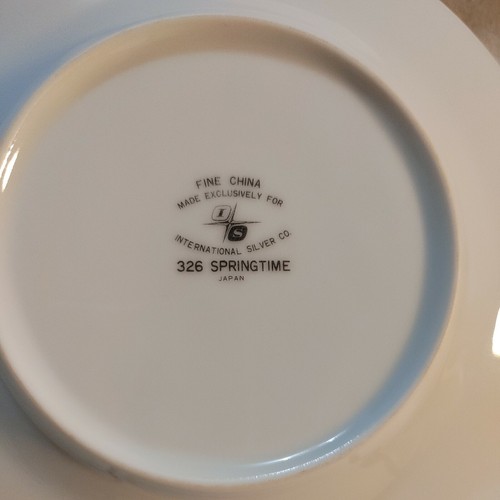 Vintage International Silver - "326 Springtime" - 6 1/4" Bread/Dessert Plates - Picture 3 of 4
