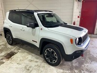 2016 JEEP Leather Sunroof Renegade Trailhawk 4x4