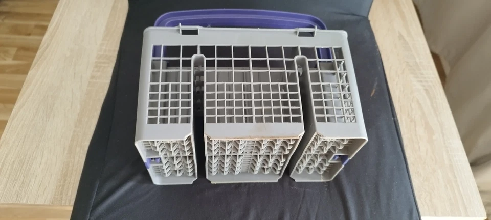 Geschirr Spühlmaschine Besteckkorb Box By Beko Ganz Funktional In Grau