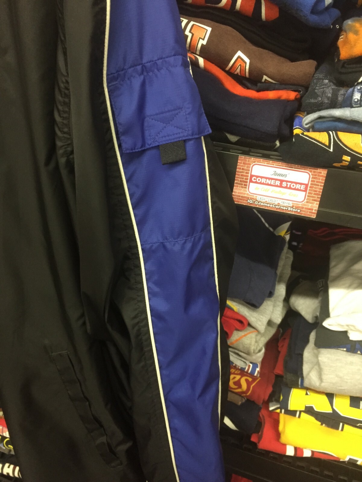 Giacca a vento grande vintage Fila nera blu #1848