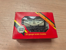 Hornby Railways R.007 United Dairies Milk Tank Wagon 00 Gauge Rolling Stock