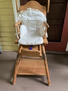 Solid Wood Baby High Chair Vintage In Excellent Condition
