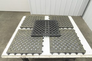 Anti Fatigue Anti Slip Modular Interlocking Drainage Tile 18"x18" Mixed Lot of 5