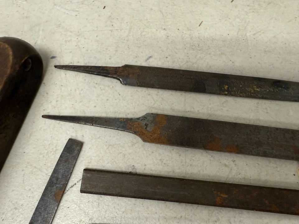 Lot of 7 Vintage Metal Files Various Sizes & Styles Hand Tools - Image 3 of 4