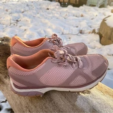 Vionic Tokyo Pink Sneakers Size 8