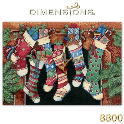 Dimensions The Stockings Were Hung Counted Cross Stitch Kit 8800