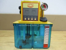 TM-302CFW-T4P Yeong Dien Lubrication Pump W Pressure Relief 4L Tank 220V