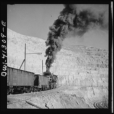Photo:Utah. Ore train at a mine of the Utah Copper Company, Bingham Canyon