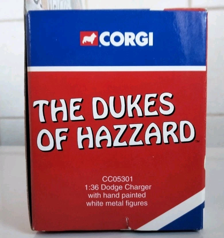 CORGI DUKES OF HAZZARD MODEL CAR WITH FIGURES 1/36 SCALE 2001 NO. CC05301 - Image 4 of 4